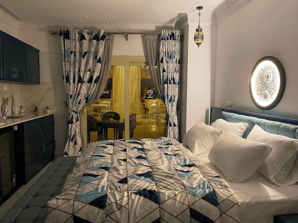 Danda Moon Pyramids Hotel in Giza, Egypt