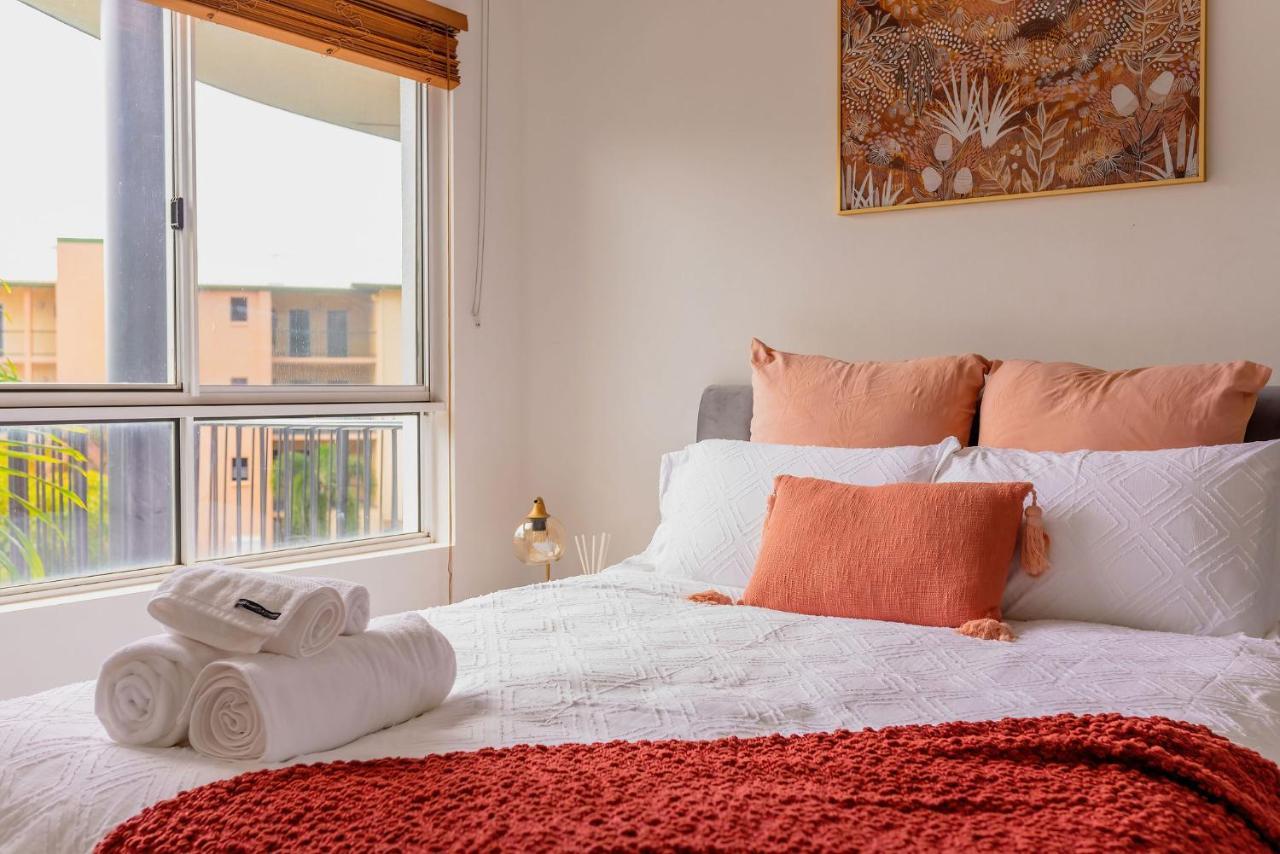 Tropical Bliss in Woolner — 4-Star Luxury Hotel in Stuart Park, Australia