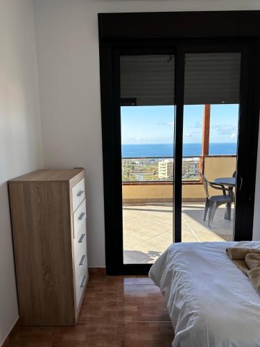 Apartamento Vacacional Gara — 5-Star Luxury Hotel in Adeje, Spain