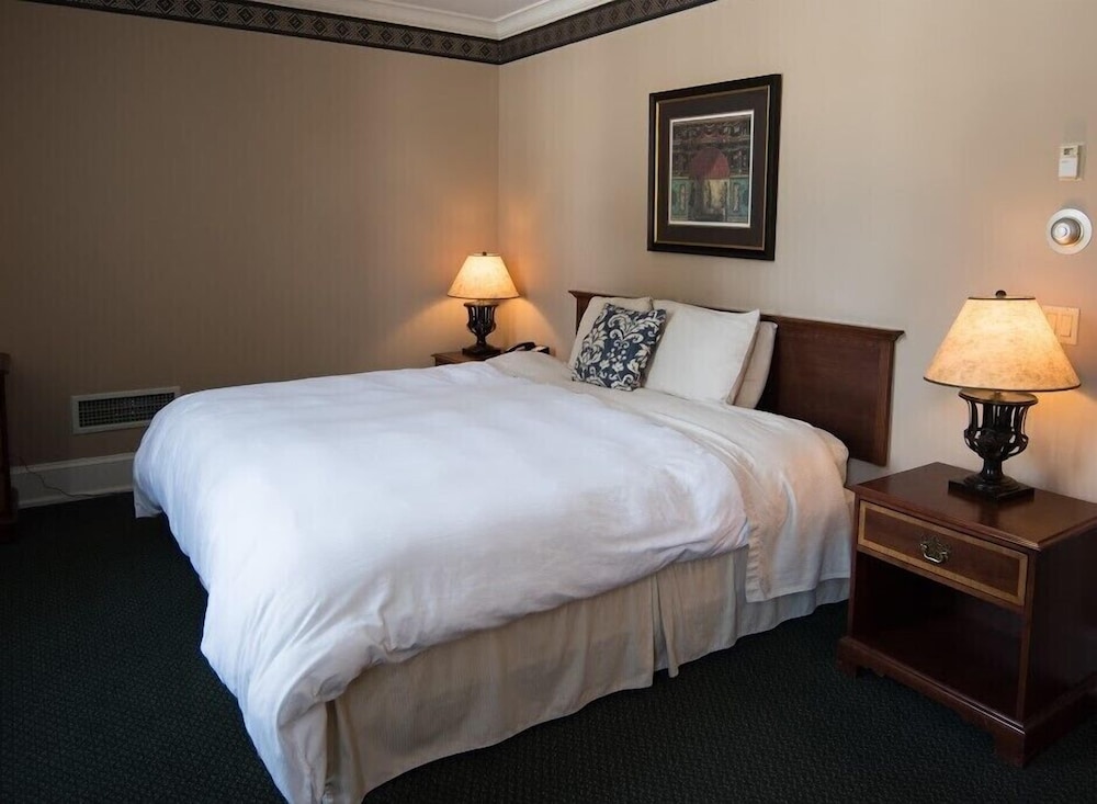 Bertram Inn at Glenmoor - photo 7
