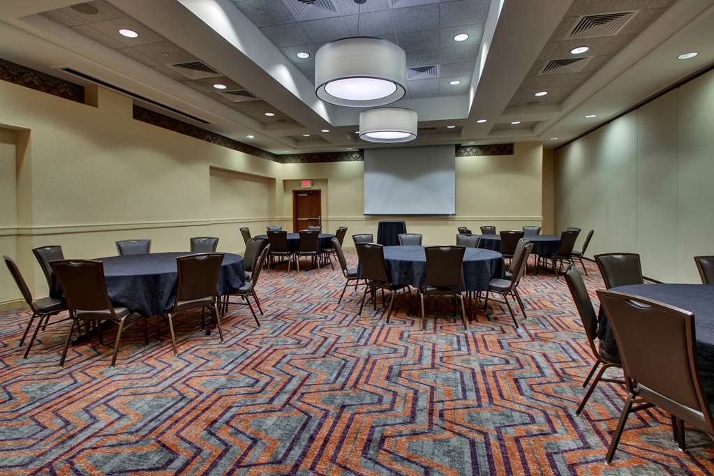 Drury Inn & Suites Findlay - photo 64