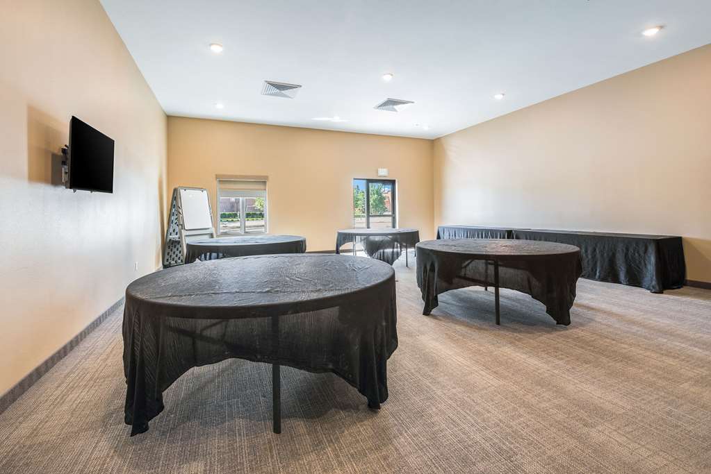 Comfort Suites Marysville Columbus Northwest - photo 49