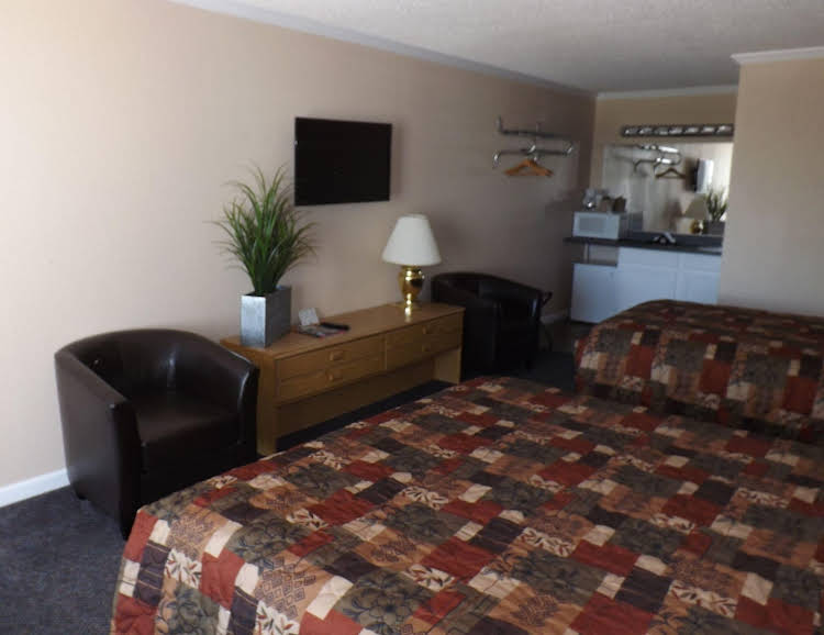 Oak Grove Inn - photo 25