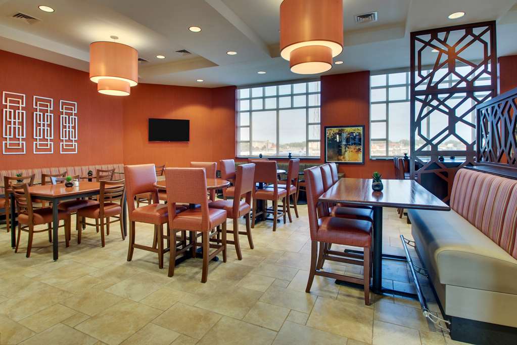Drury Inn & Suites Findlay - photo 11