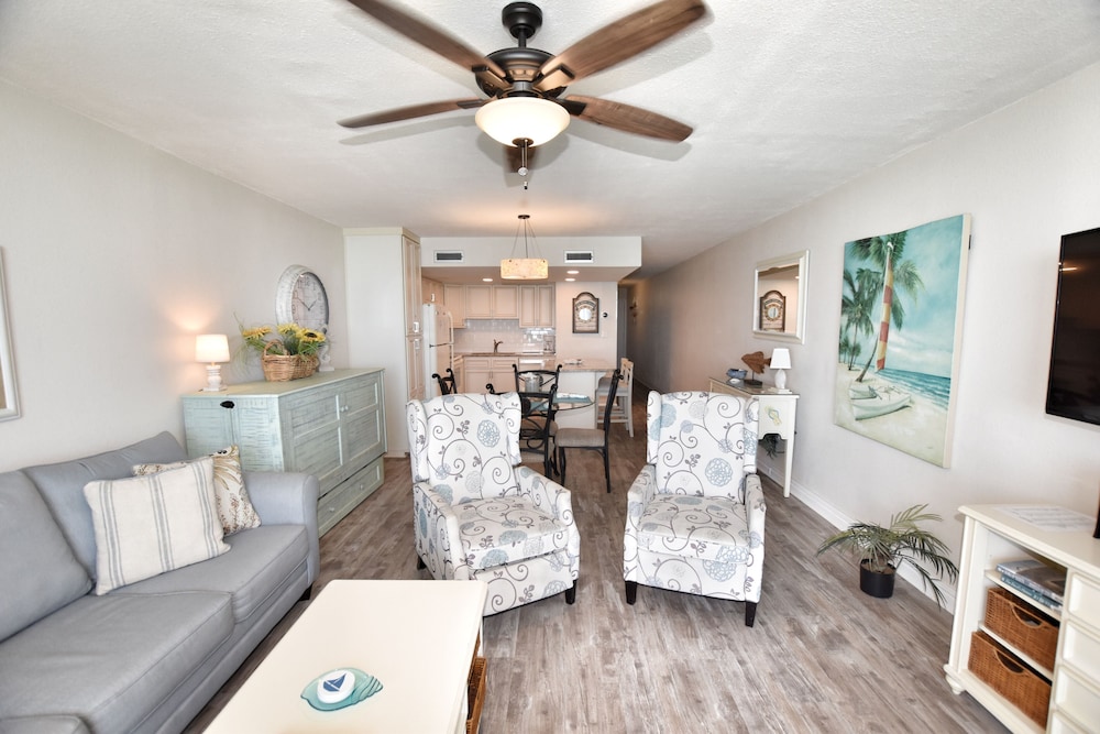 0804 Waters Edge Resort 1 Bedroom Condo - photo 15