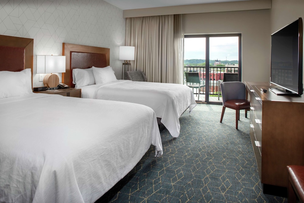 Embassy Suites by Hilton Grand Rapids Downtown MI - photo 13