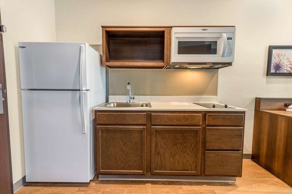 WoodSpring Suites Miramar - photo 14