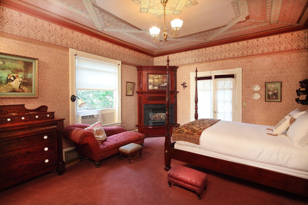 Calderwood Inn - photo 4