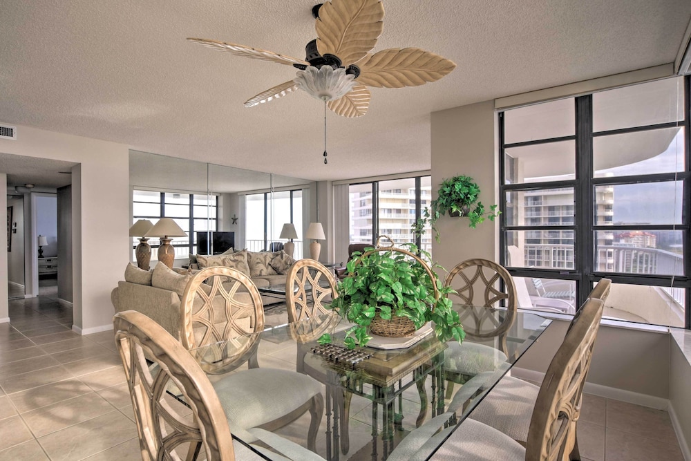 Beachfront Marco Island Resort Condo with Pool - photo 7