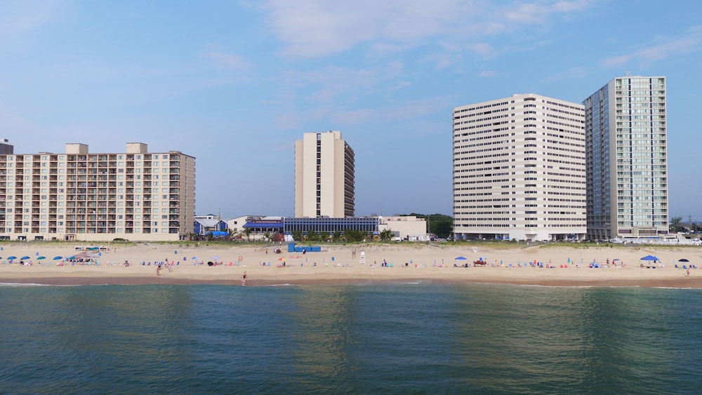 Ashore Resort & Beach Club - photo 45