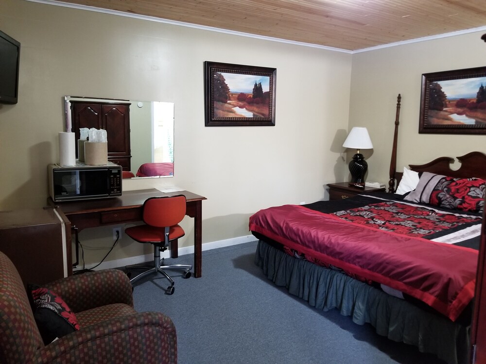Fiesta City Motel - photo 49