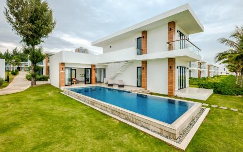 Saint Simeon Resort Villa Owner in Vung Tau, Vietnam