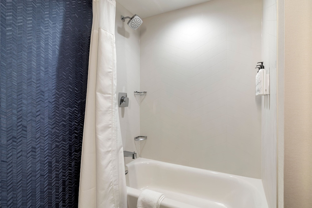 Fairfield by Marriott Inn & Suites North Conway - photo 43