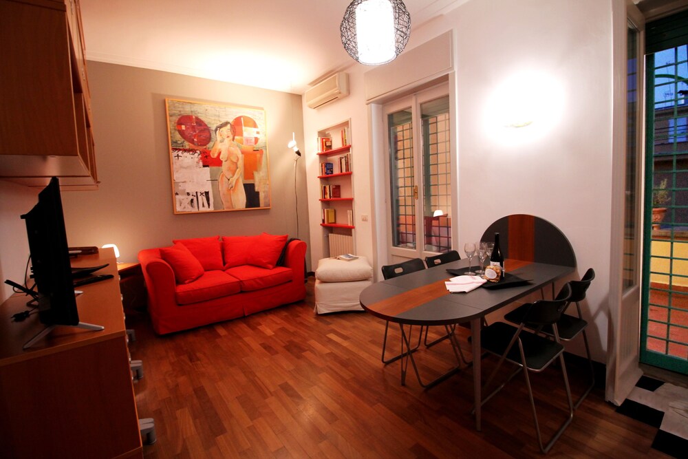 Tiepolo Romantic Terrace Apartment — 4-Star Luxury Hotel in Rome, Italy