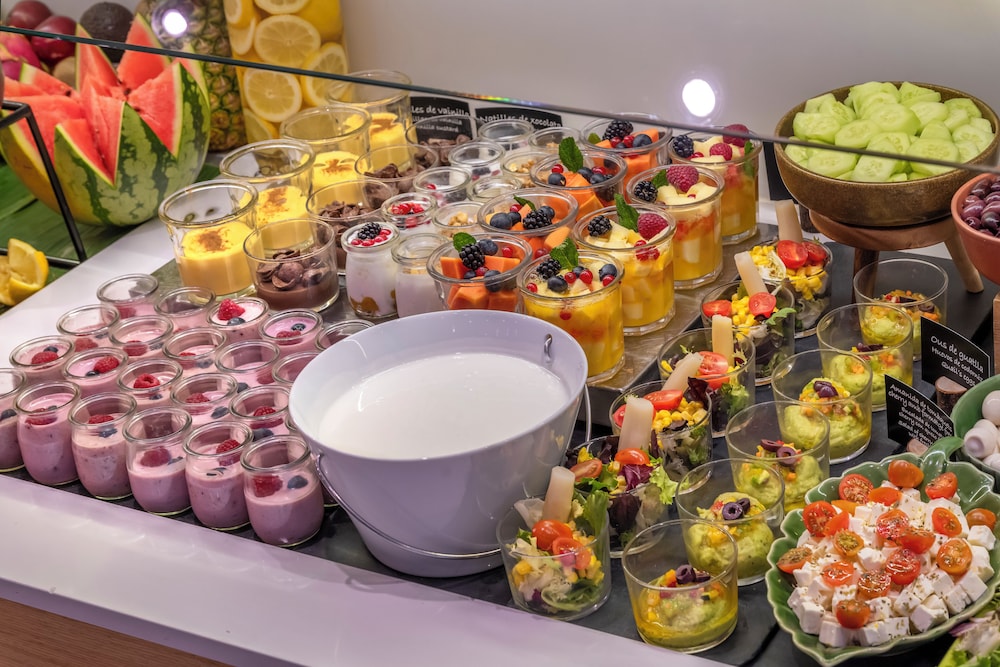 מזון ומשקאות