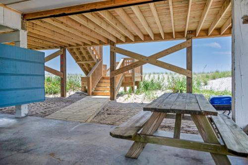 Victorias Seacret by Oak Island Accommodations - photo 40