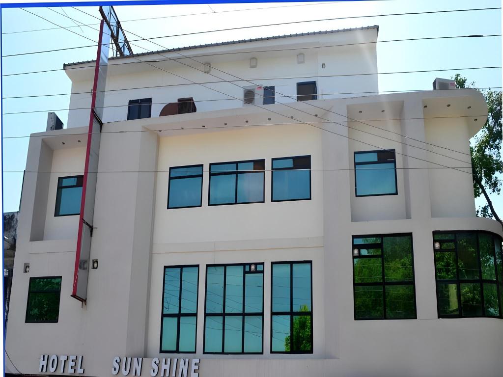 Hotel Sunshine — Kashipur