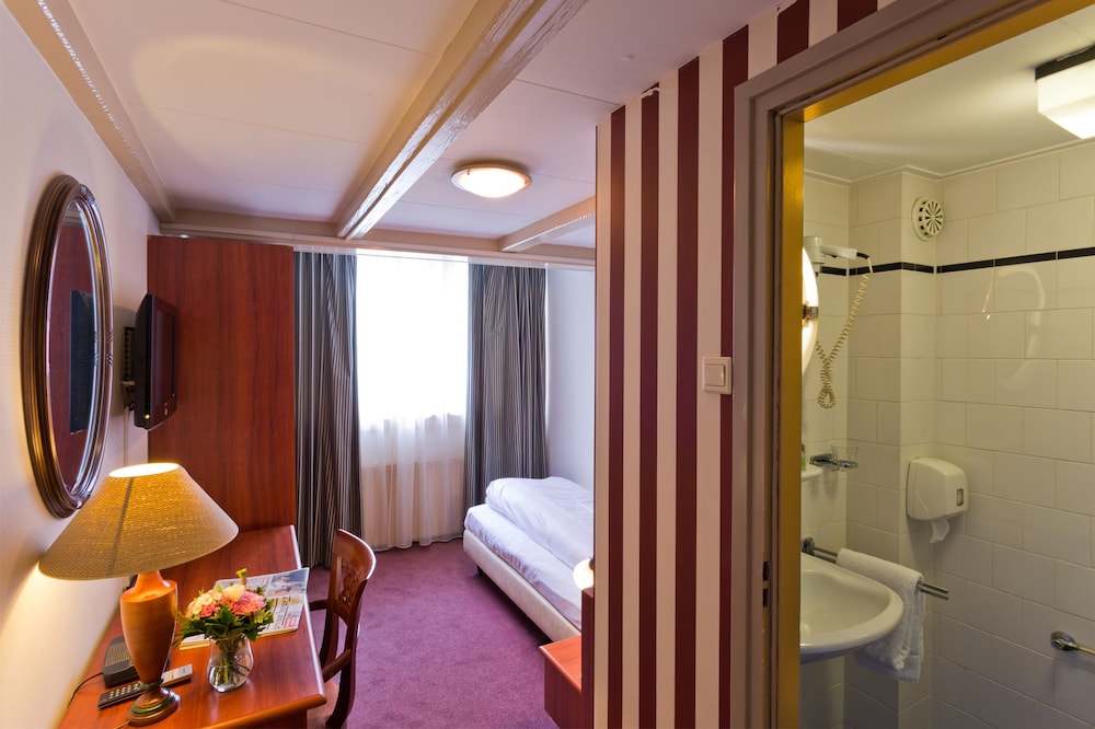 Hotel Promenade — Baarn — photo 2