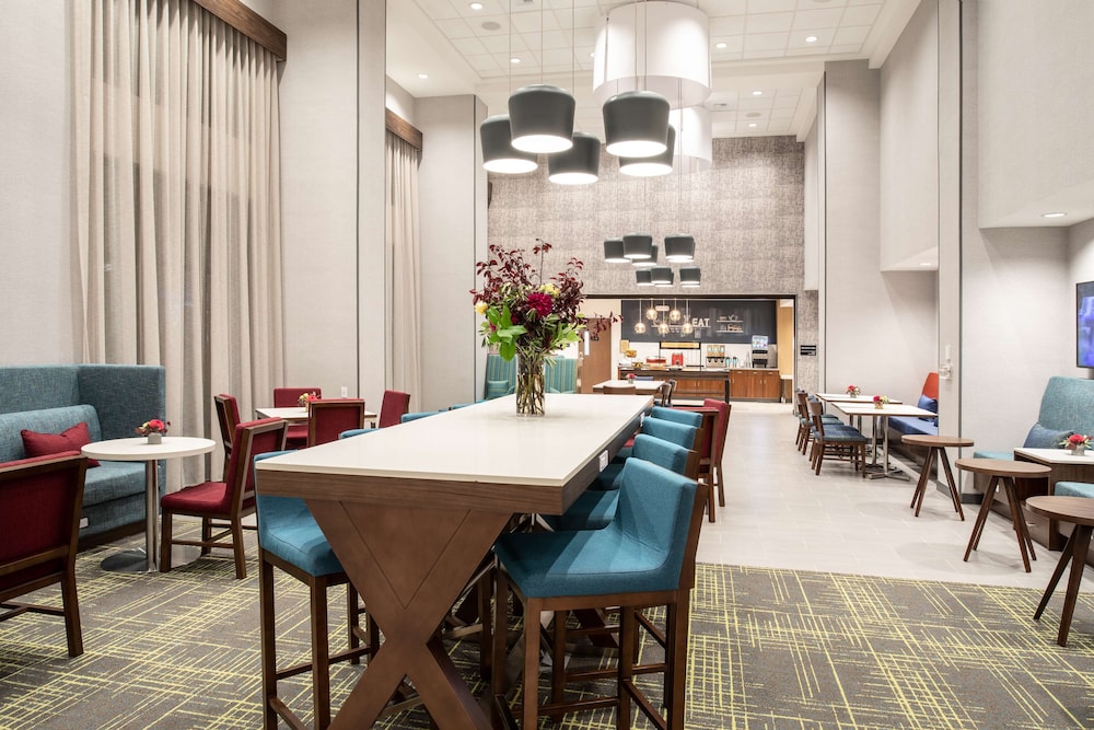 Hampton Inn & Suites Watsonville - photo 42