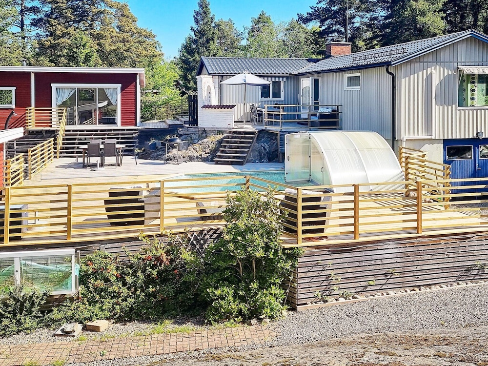 7 person holiday home in NYNÄSHAMN By Traum — 4-Star Luxury Hotel in Nynaeshamn, Sweden