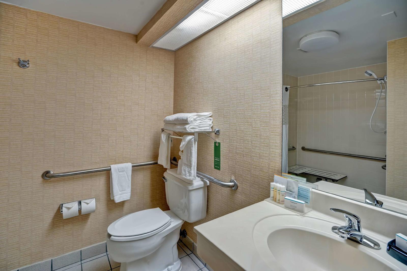 Quality Inn Hamilton Place - photo 28