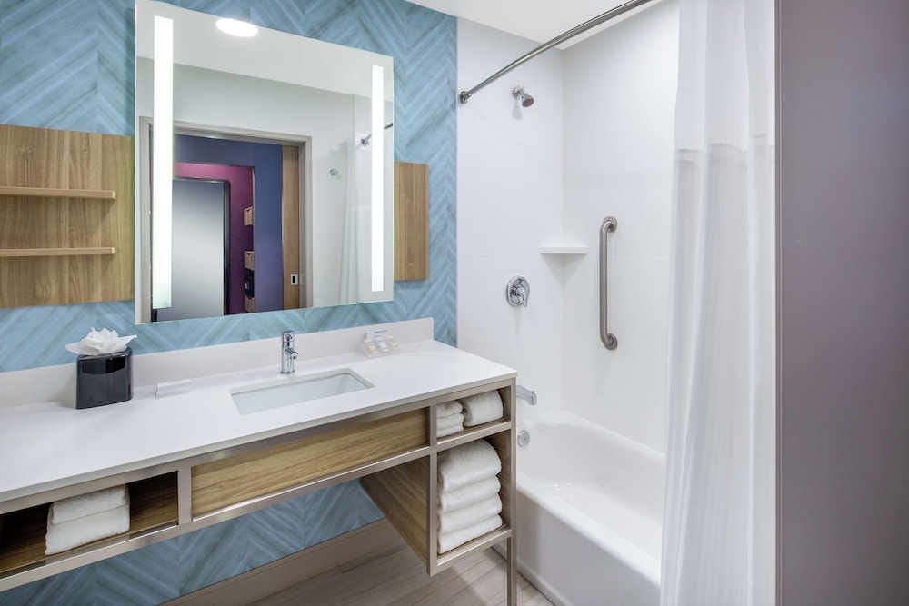 Hilton Garden Inn Surprise Phoenix - photo 16