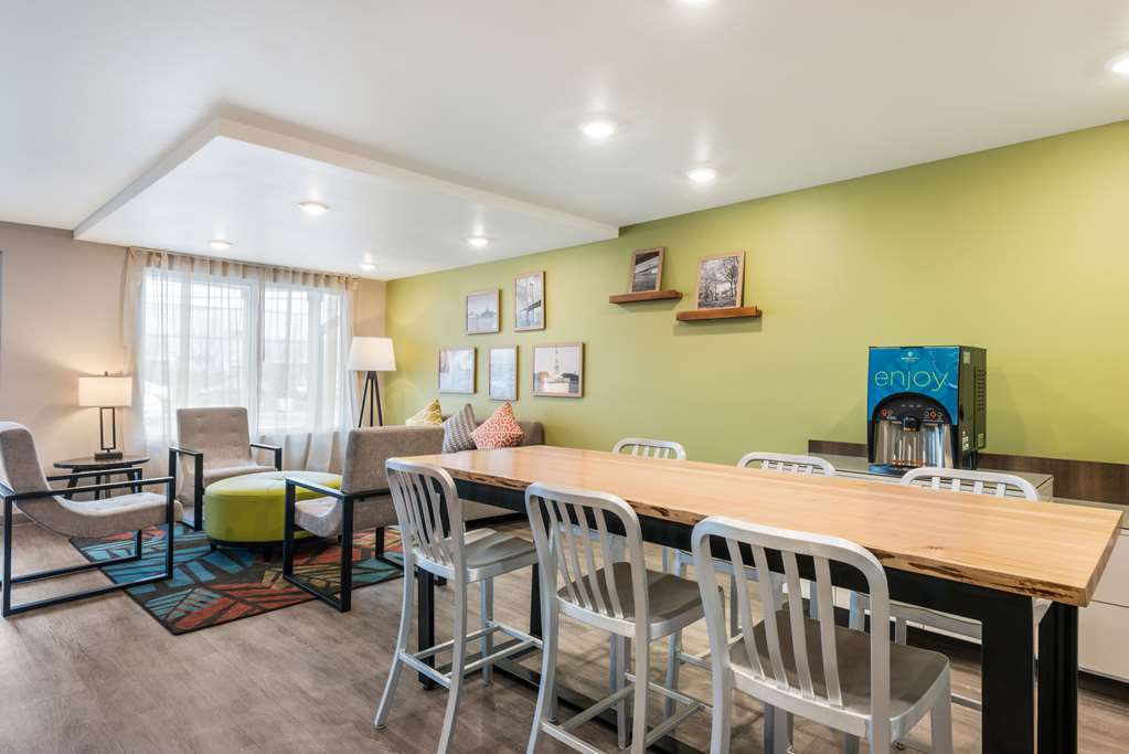 WoodSpring Suites Linden - photo 7