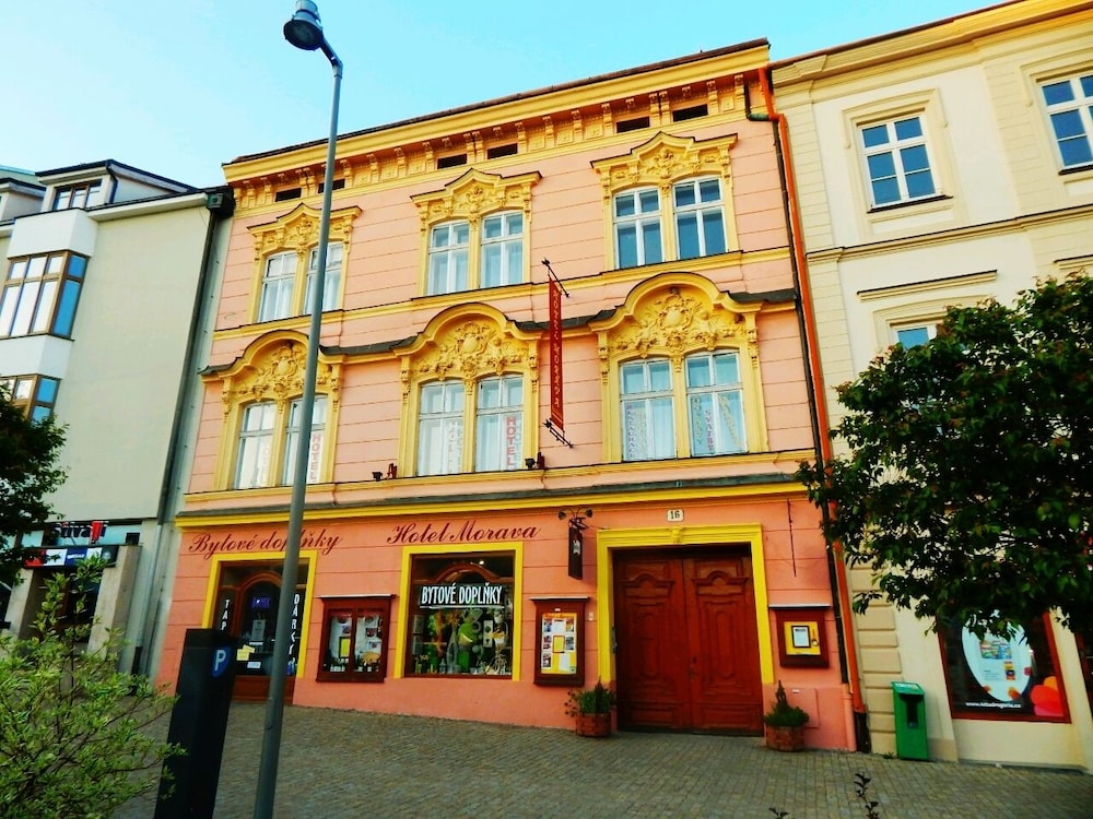 Hotel Morava — hotel in Znojmo
