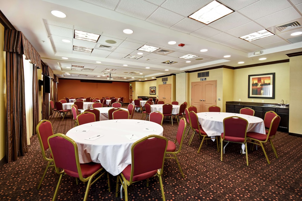 Hampton Inn & Suites Folsom - photo 66