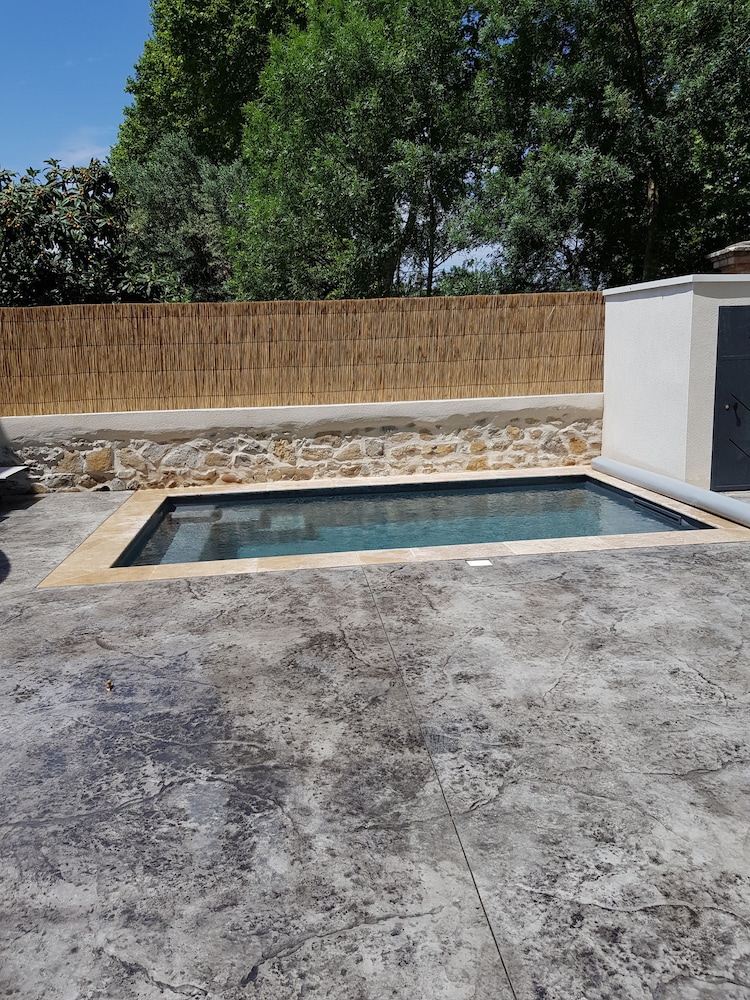 Mas Les Saules in Le Cailar, France