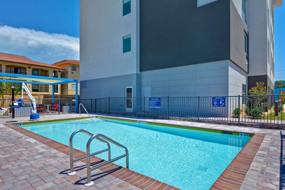 TRU by Hilton Fort Walton Beach FL - photo 25
