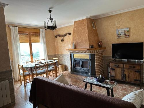 Casas Rurales Cerro Lobo — hotel in Yeste
