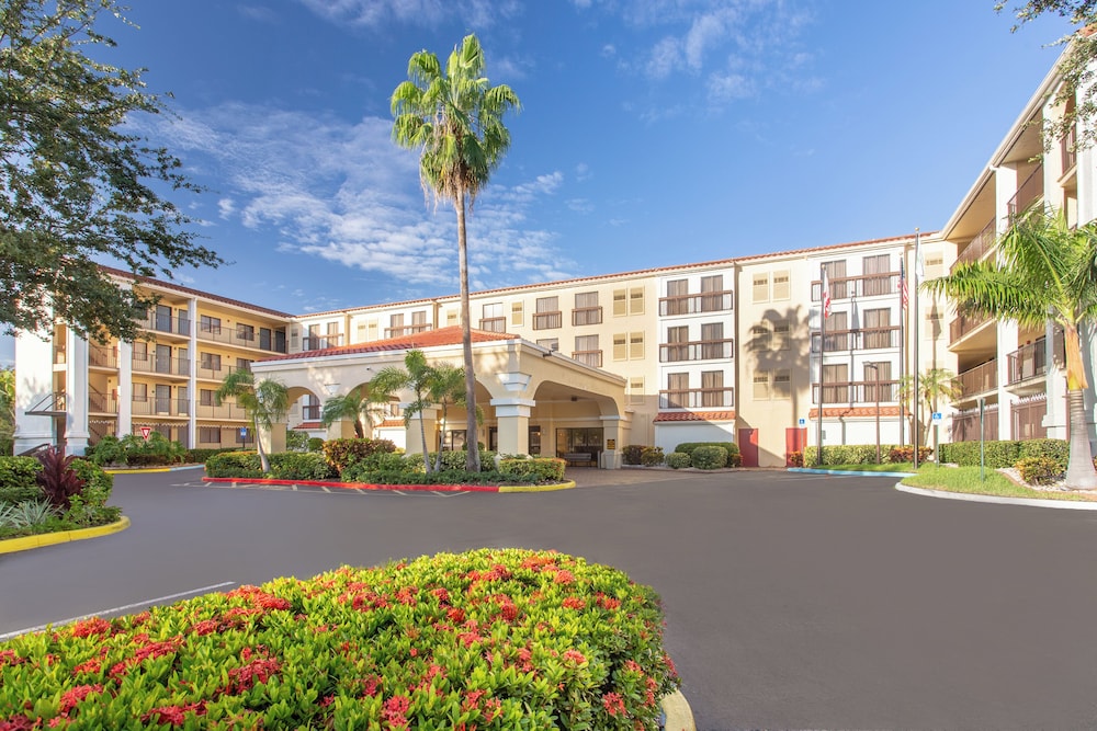 Holiday Inn & Suites Boca Raton North by IHG — hotel in Boca Raton