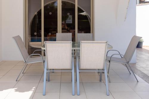 Luxury Coral Bay Villa Villa Shanta 3 Bedroom Villa Distant Sea Views