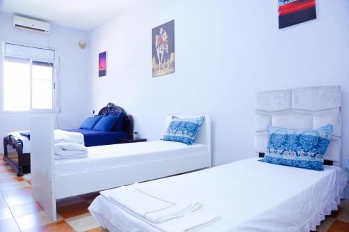 Cozy Host House with 2 air conditioned rooms — 4-Star Luxury Hotel in Errachidia, Morocco