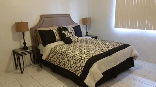 Beautiful 2 bedroom 1 bath — 4-Star Luxury Hotel in Tamuning, Guam