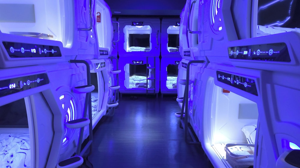 Hotel Galaxy Pod Honkwagoe — hotel in Kawagoe