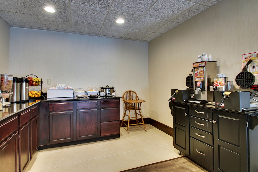 Greenfield Inn & Suites Owensboro KY Airport - photo 32