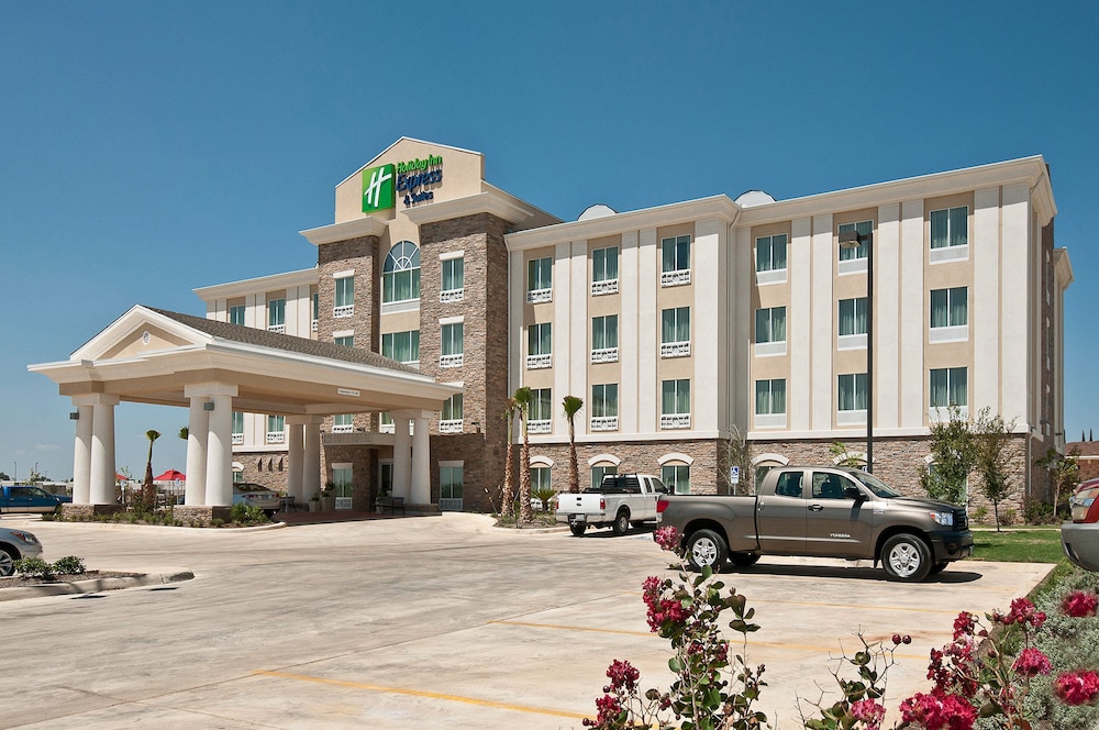 Holiday Inn Express Hotel & Suites Pearsall by IHG - photo 23