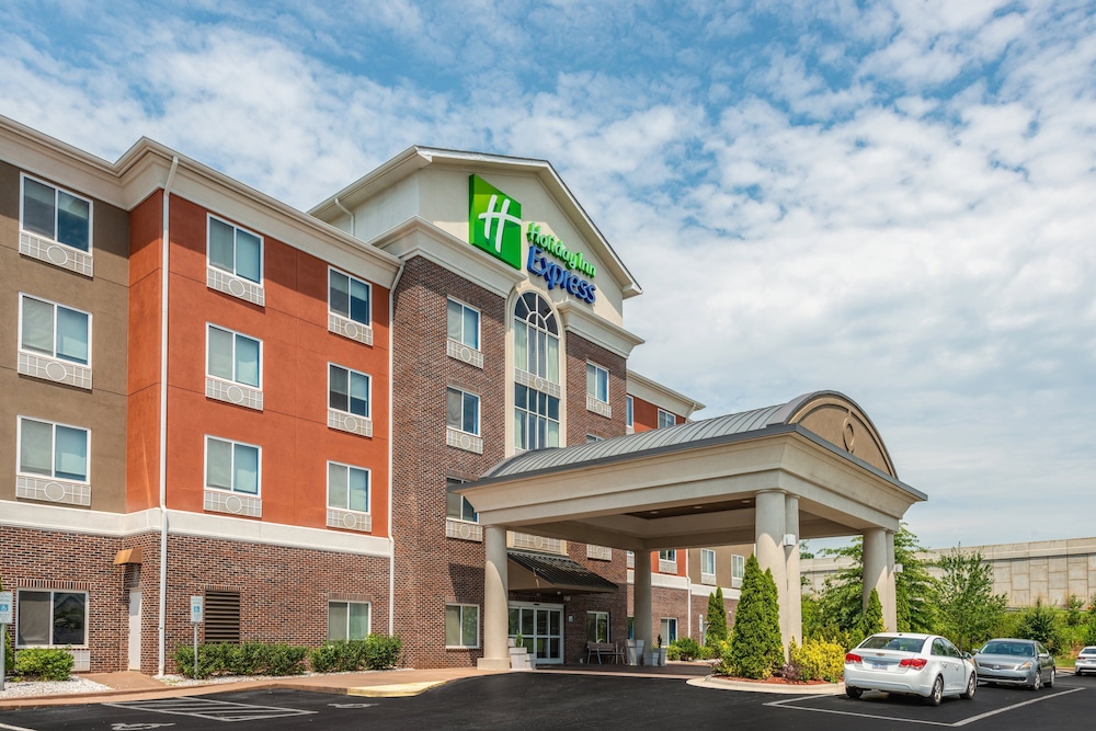 Holiday Inn Express Statesville