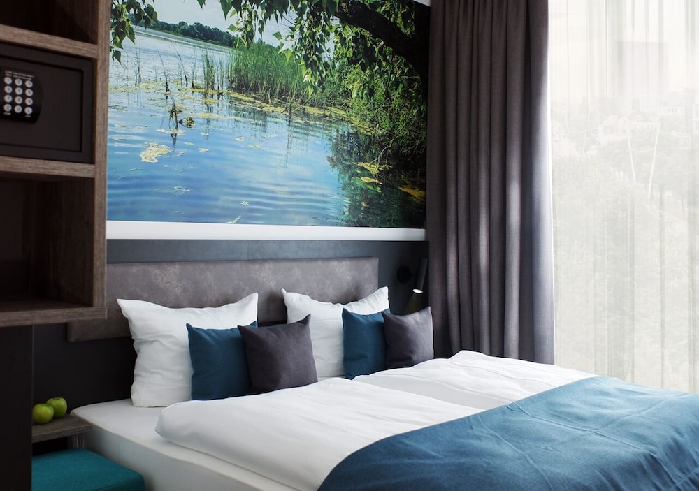 Hotel Amper - carbon neutral hotel in Germering
