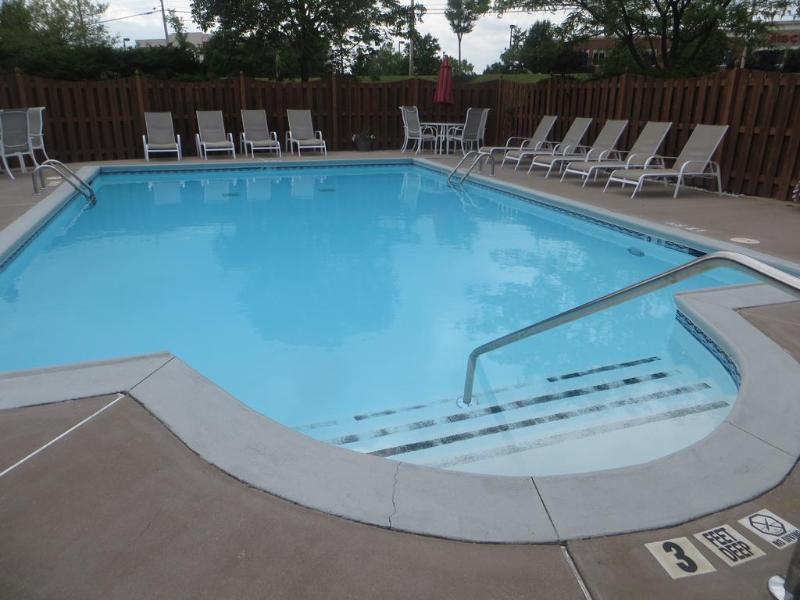 Ashley Quarters Hotel Cincinnati Airport - photo 21