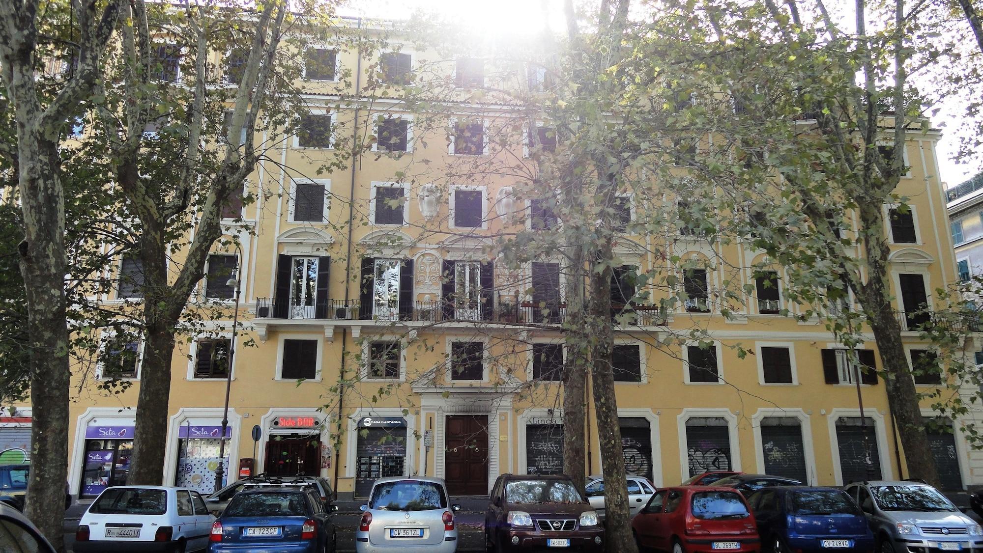 Giovine Italia - last minute hotel in Rome