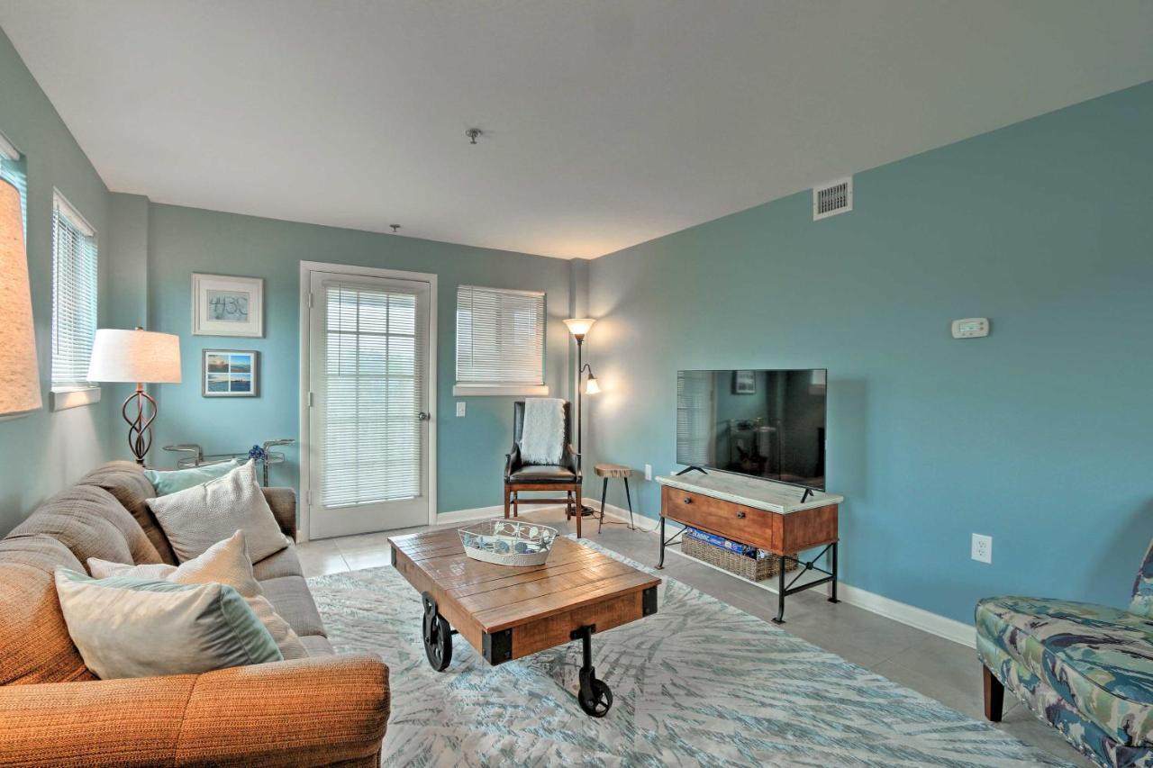 Pools And Sundeck Beachfront Hilton Head Condo — 4-Star Luxury Hotel in Hilton Head Island, United States