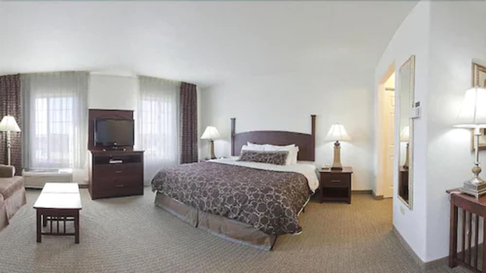 Staybridge Suites Rockford by IHG - photo 19