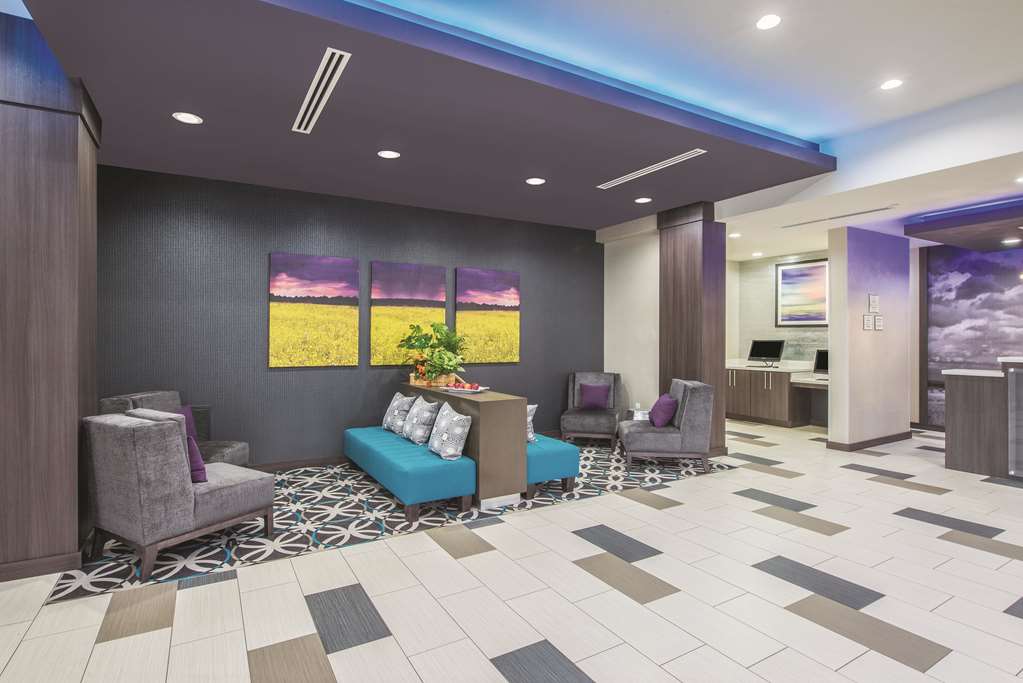 La Quinta Inn & Suites by Wyndham Enid - photo 6