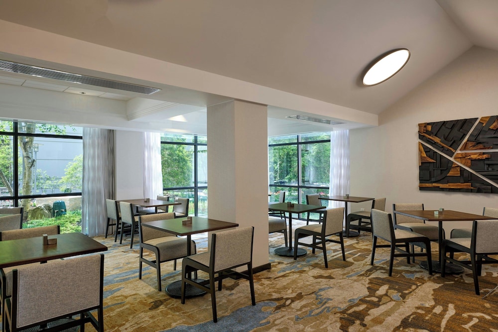 Pittsburgh Airport Marriott - photo 46
