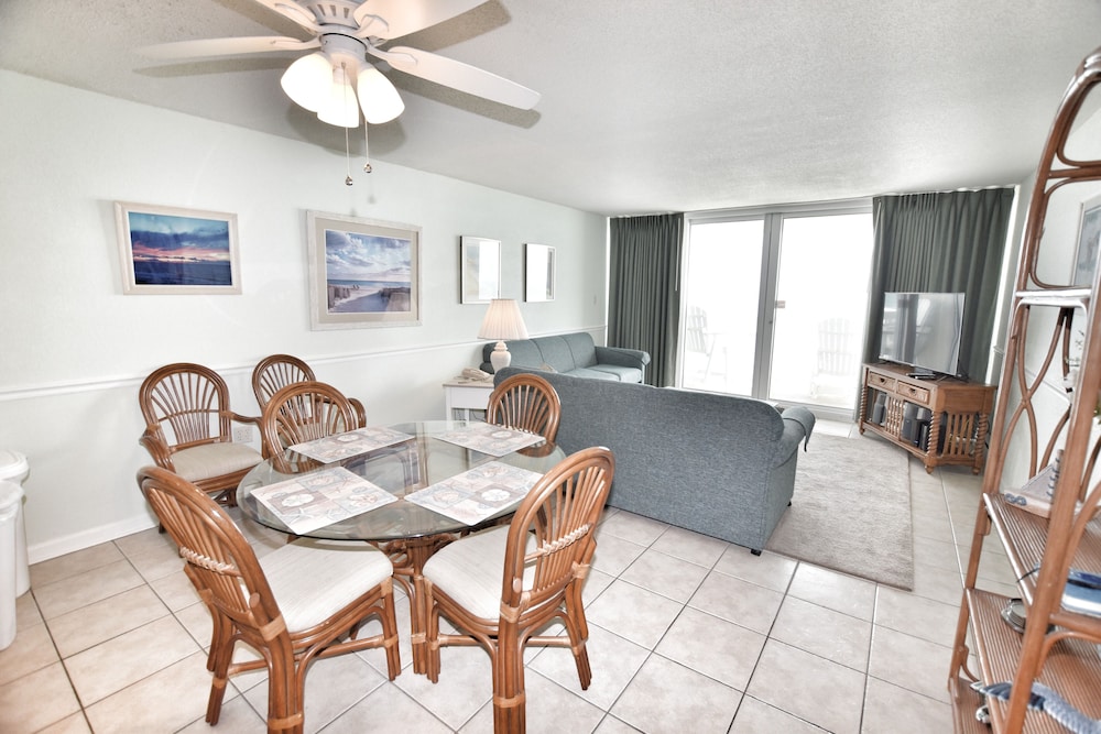 0512 Waters Edge Resort 3 Bedroom Condo by RedAwning - photo 38