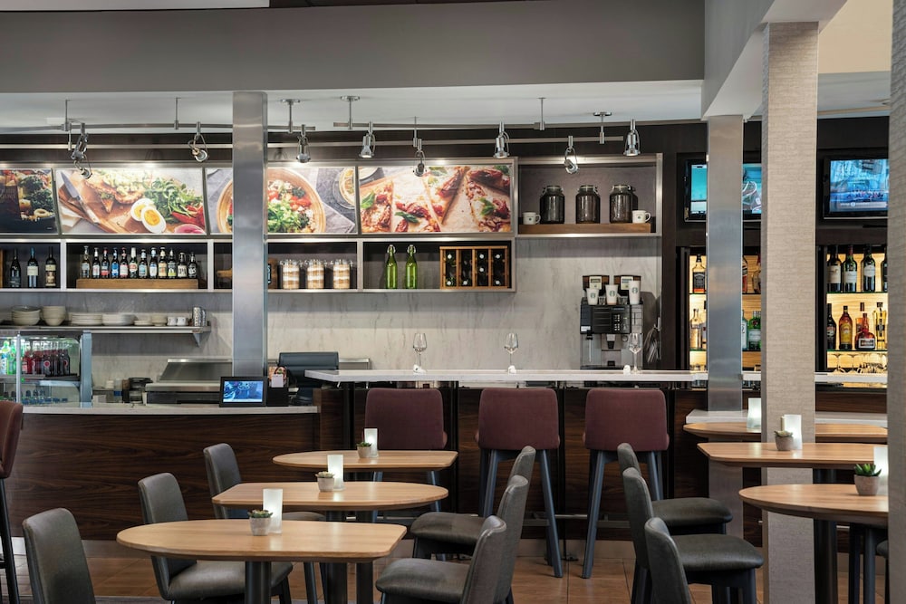 Courtyard by Marriott Pleasanton - photo 25
