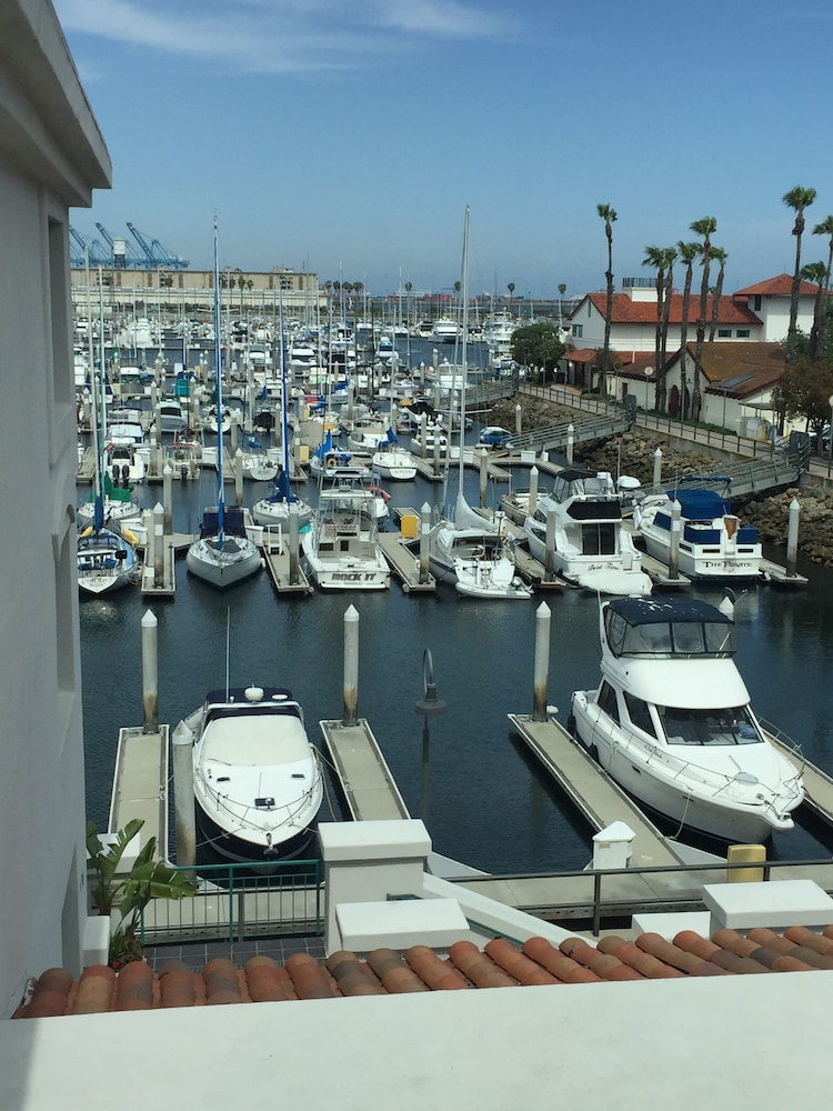 DoubleTree by Hilton San Pedro Port of Los Angeles - photo 24